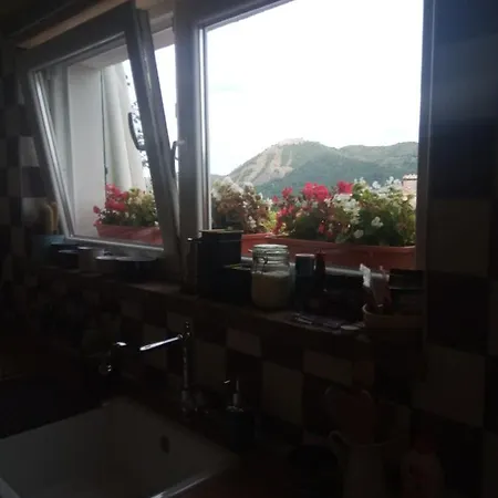 V4 Kilatoterasz Foeldszint Daire Nagymaros